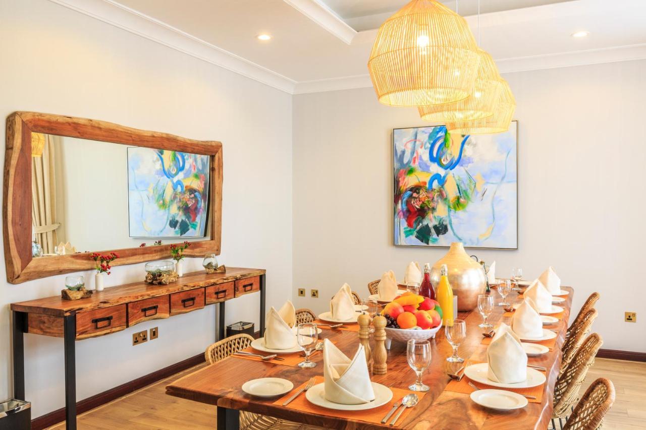 The S Holiday Homes - Stunning 5 Bedrooms Villa At The Palm Jumeirah With Private Beach And Pool Dubaj Zewnętrze zdjęcie